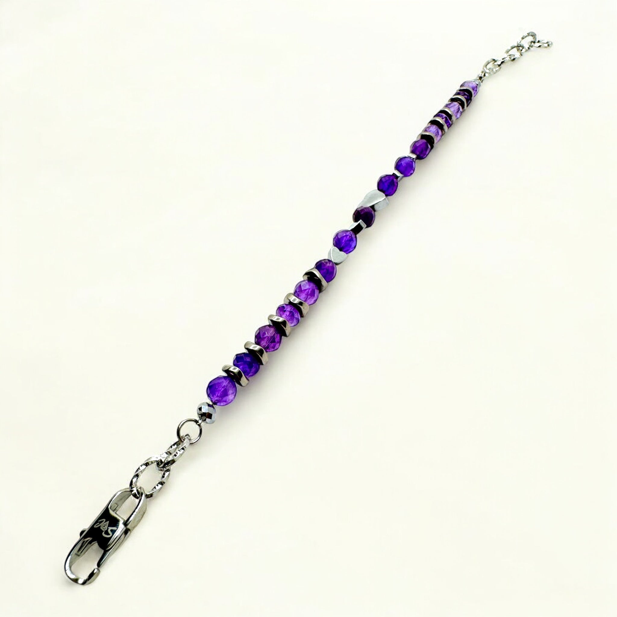 Bracciale Ametista Sfaccettata Bi-Misura con Cuori in Ematite Sharifa Crystals